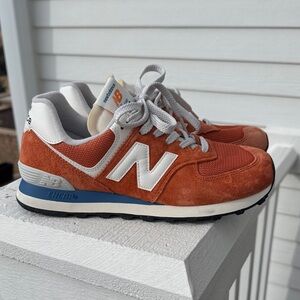 NWOB Unisex New Balance 574 Orange, Blue and White Sneakers 7M/8.5W